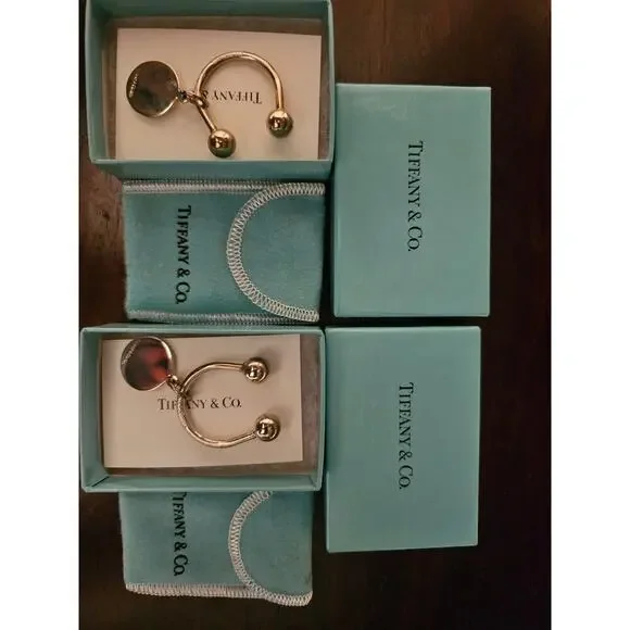 2x Tiffany & Co. Sterling Silver Round Tag Screwball Key Ring With Box - Picture 1 of 3
